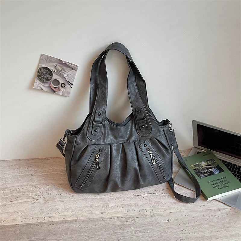 sac porte epaule luxe gris