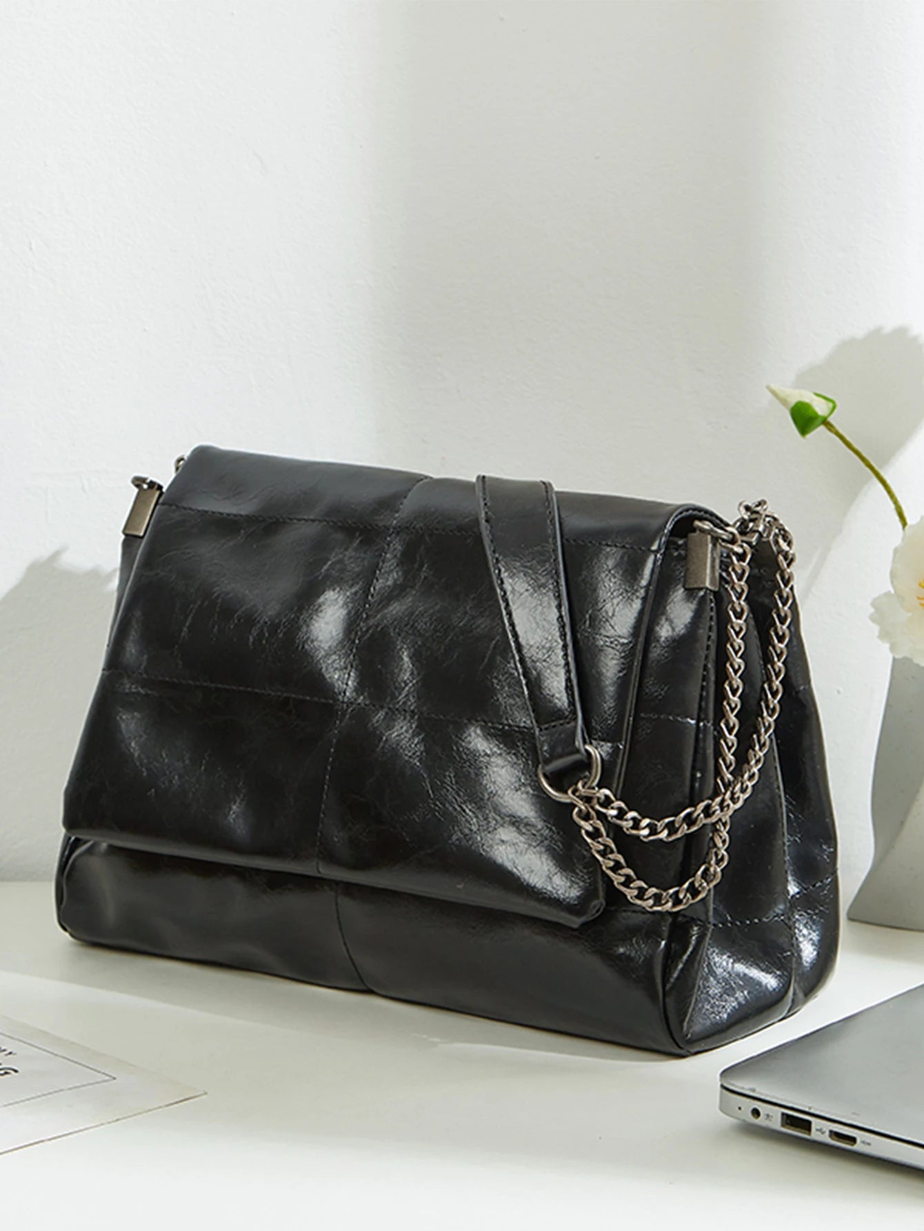 sac a main bandouliere noir chic