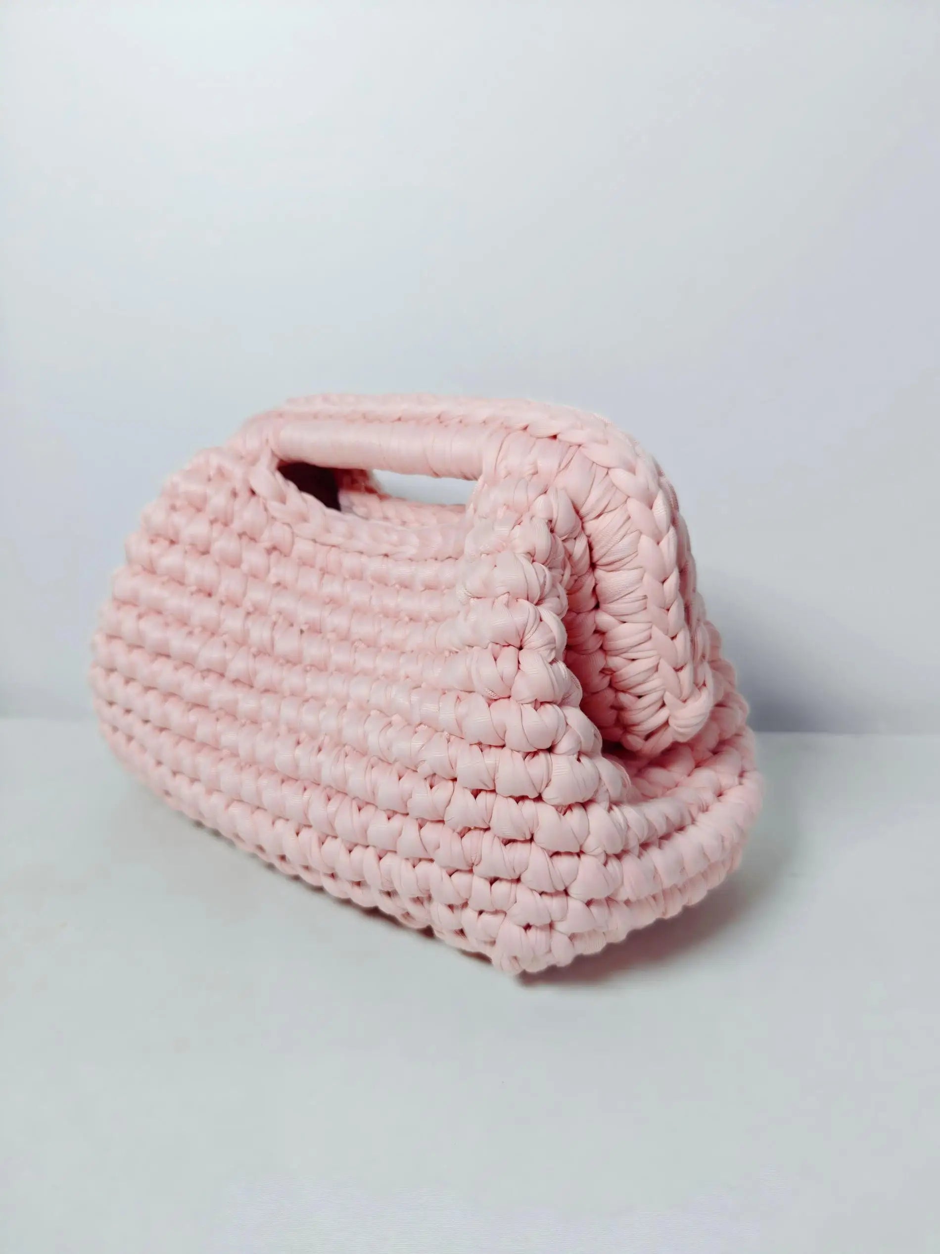 pochette crochet rose pale