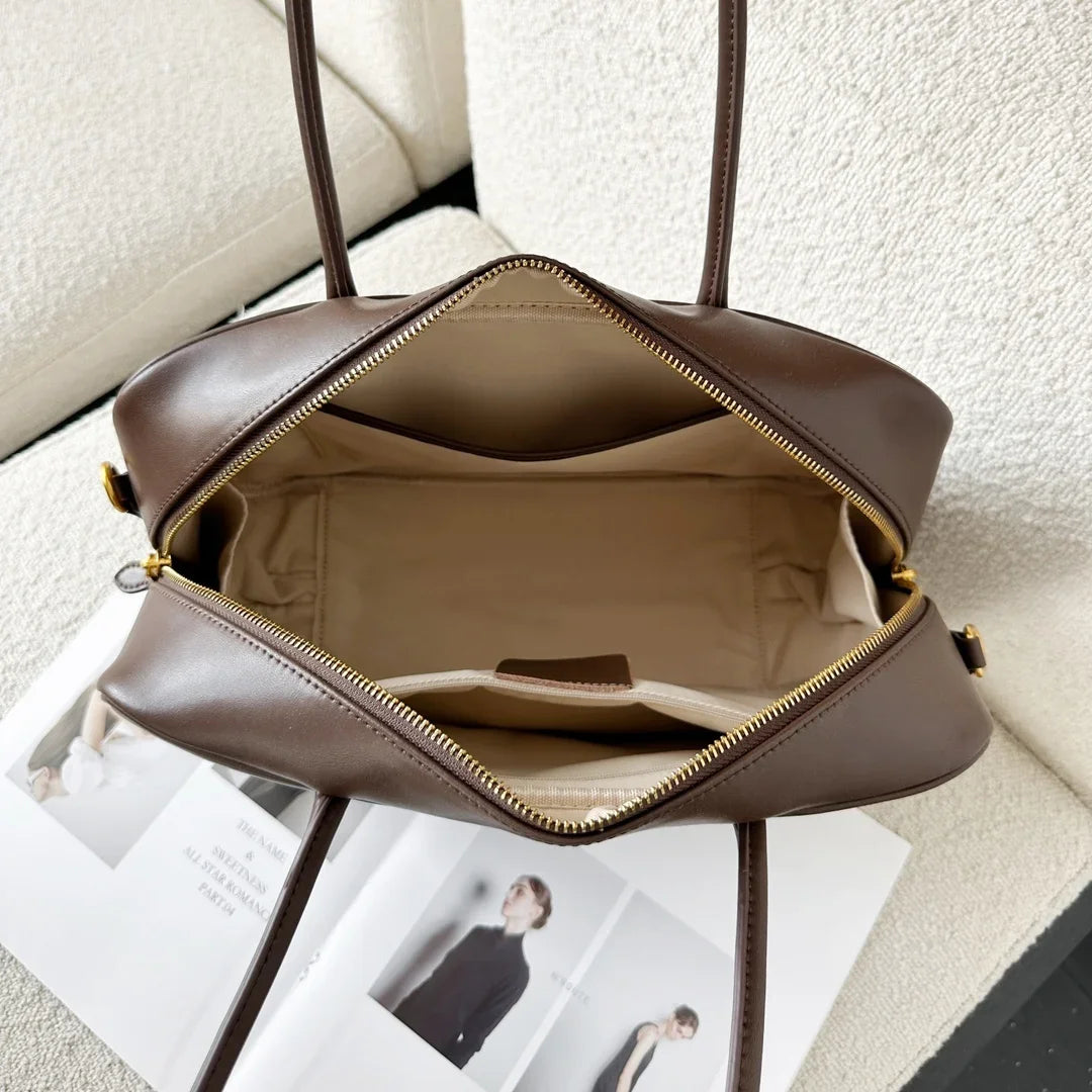 interieur du sac porte epaule cuir elegant