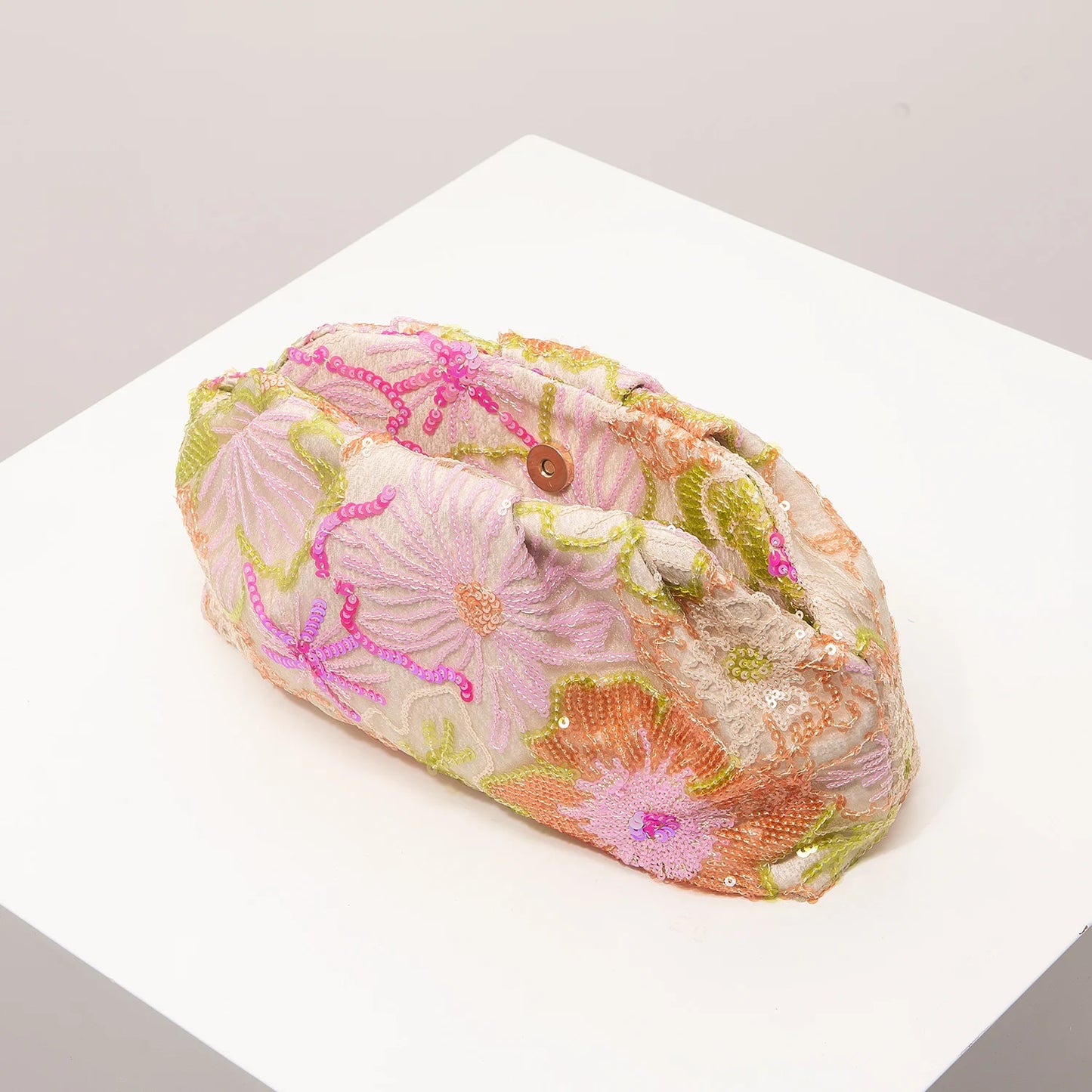 pochette a sequins chic