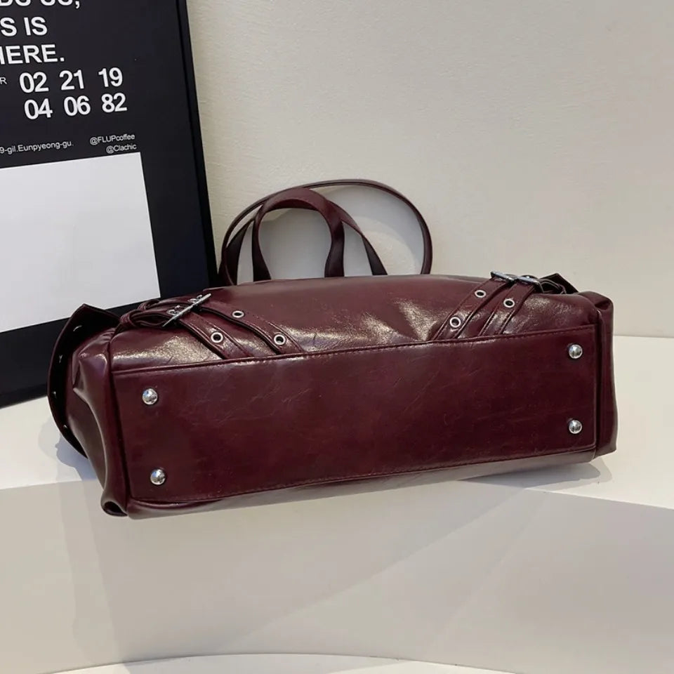 dessous du sac de cours lyceenne