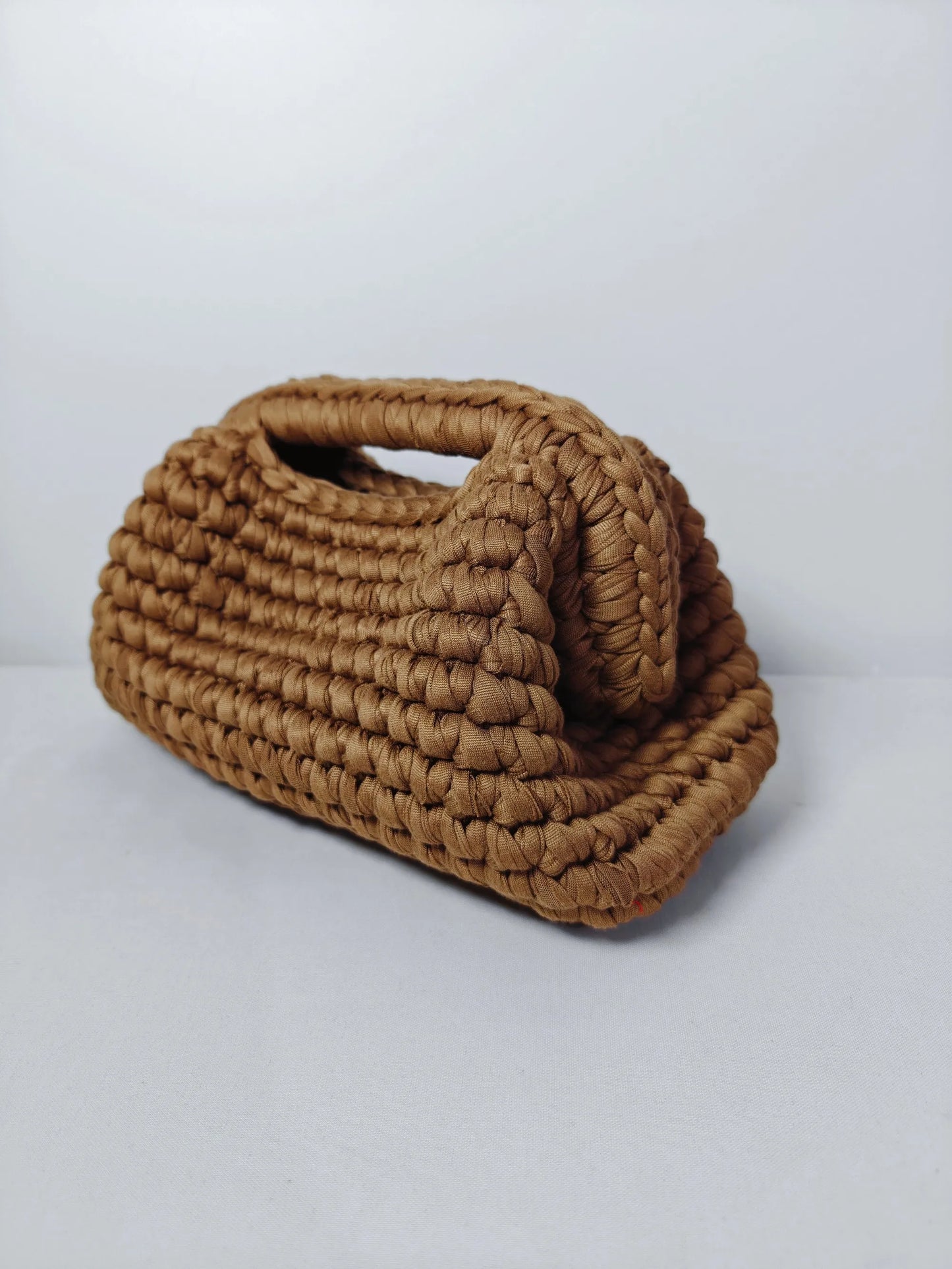 pochette crochet marron