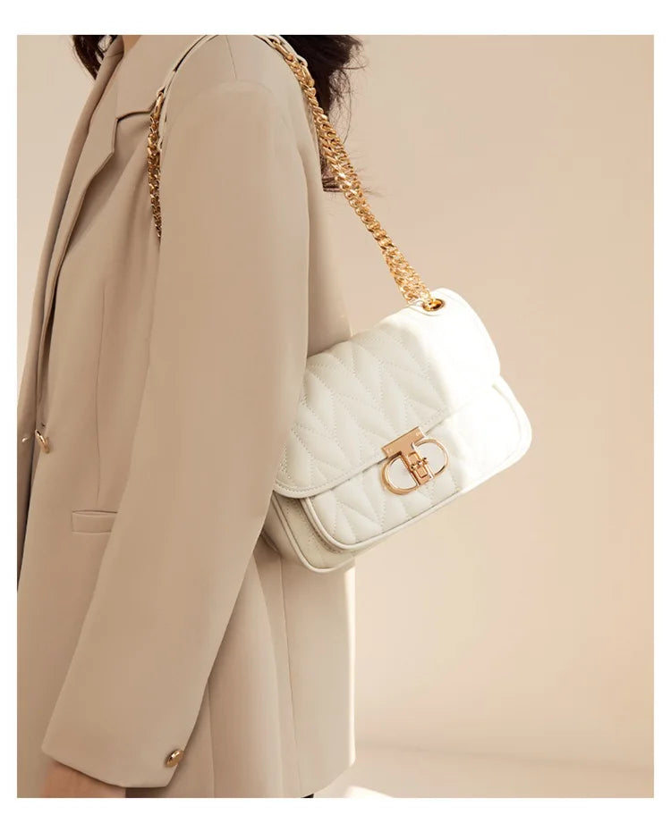 sac à main matelassé blanc