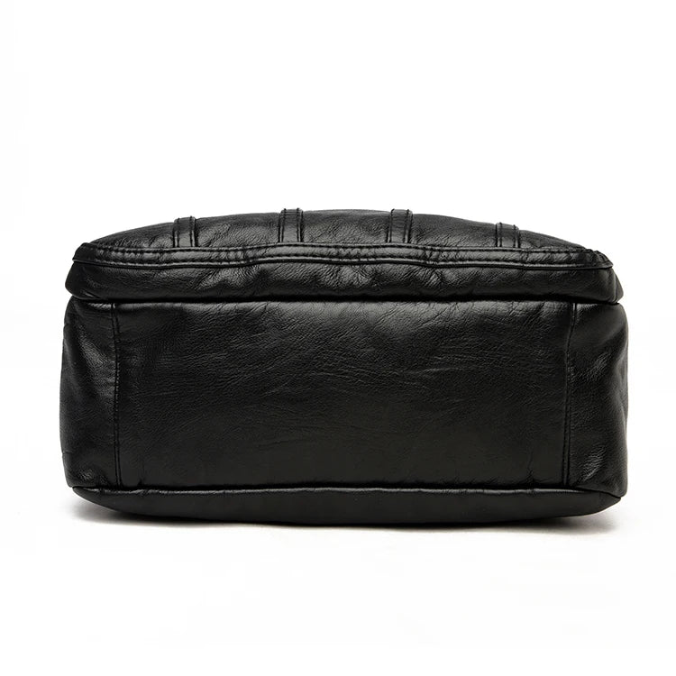 dessous du grand sac bandouliere noir tendance