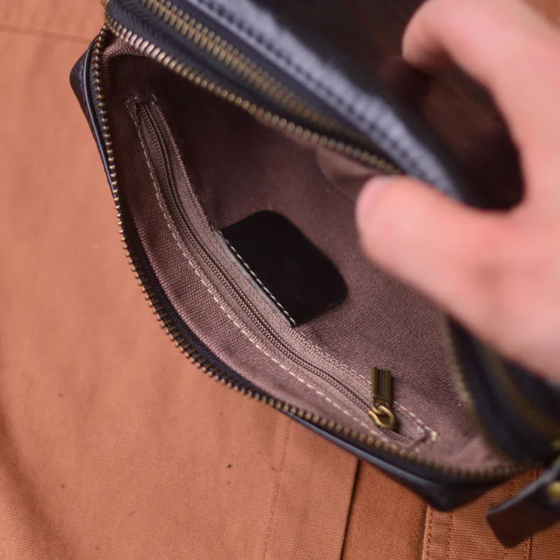 interieur pochette en bandouliere homme