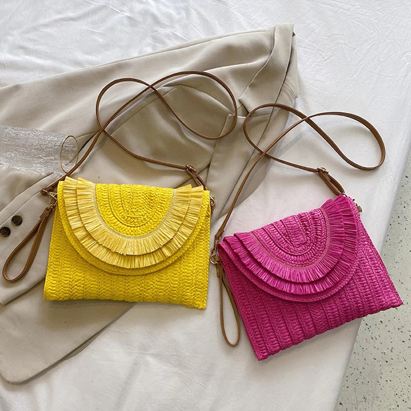 pochette en paille colore
