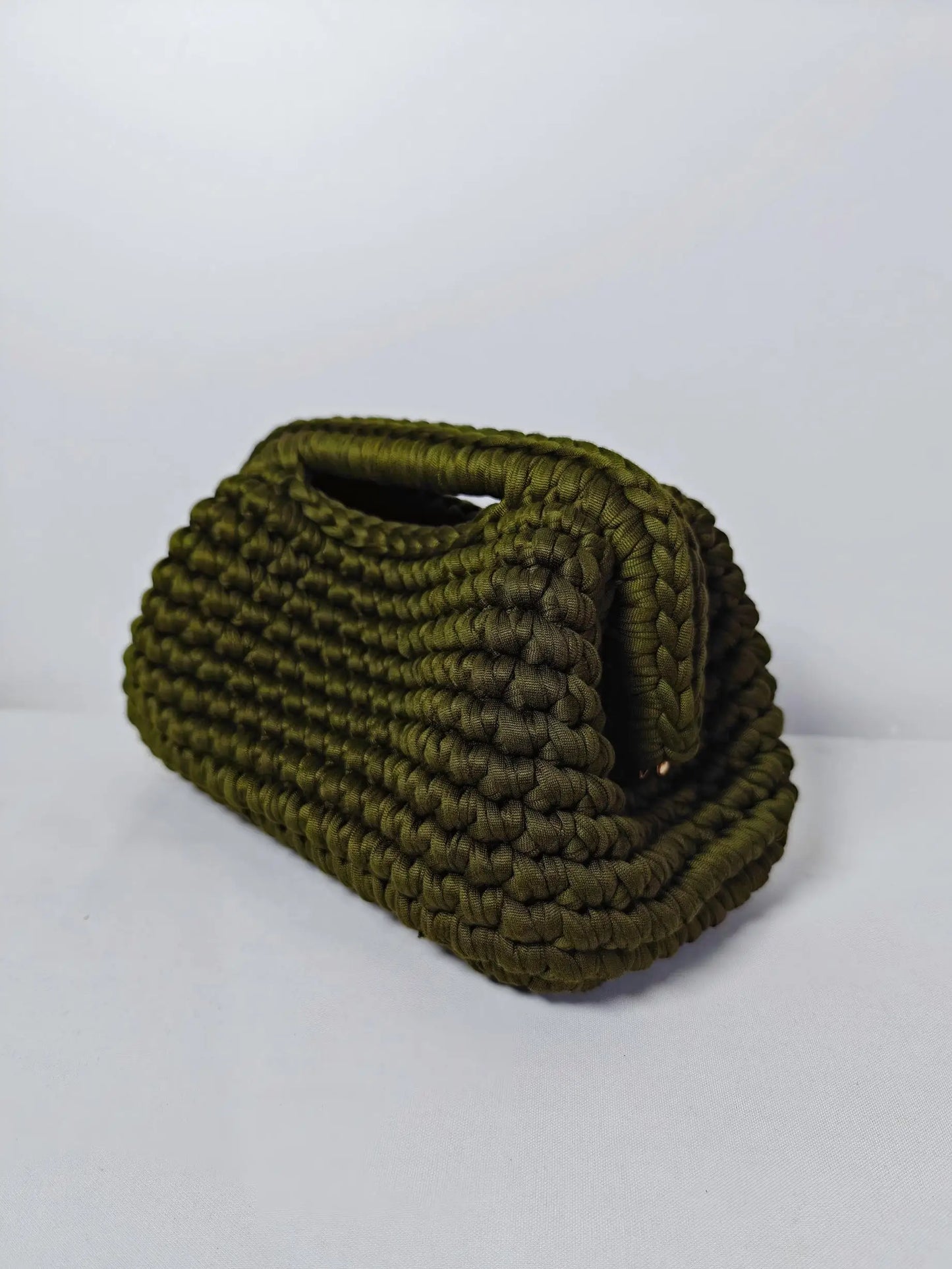 pochette crochet vert kaki