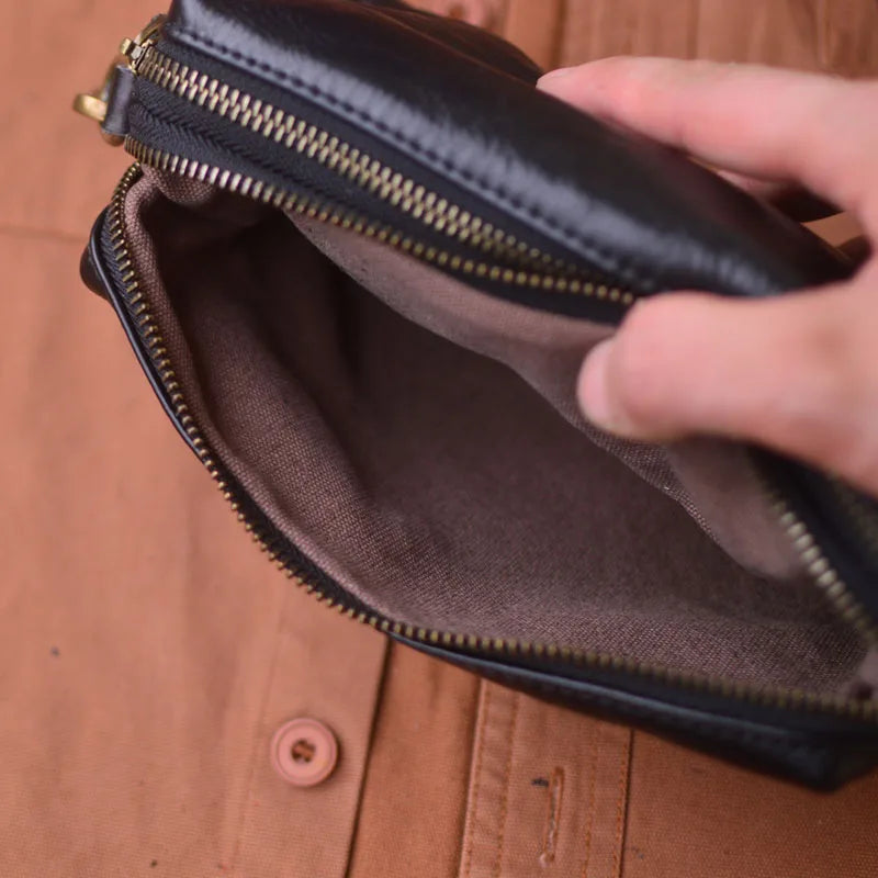 pochette en bandouliere homme details