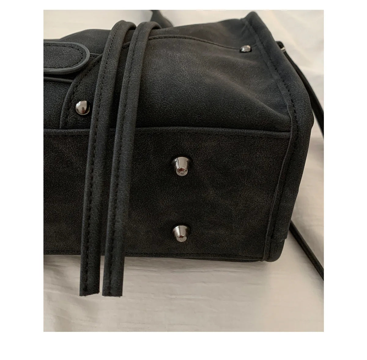 sac d epaule avec rivet