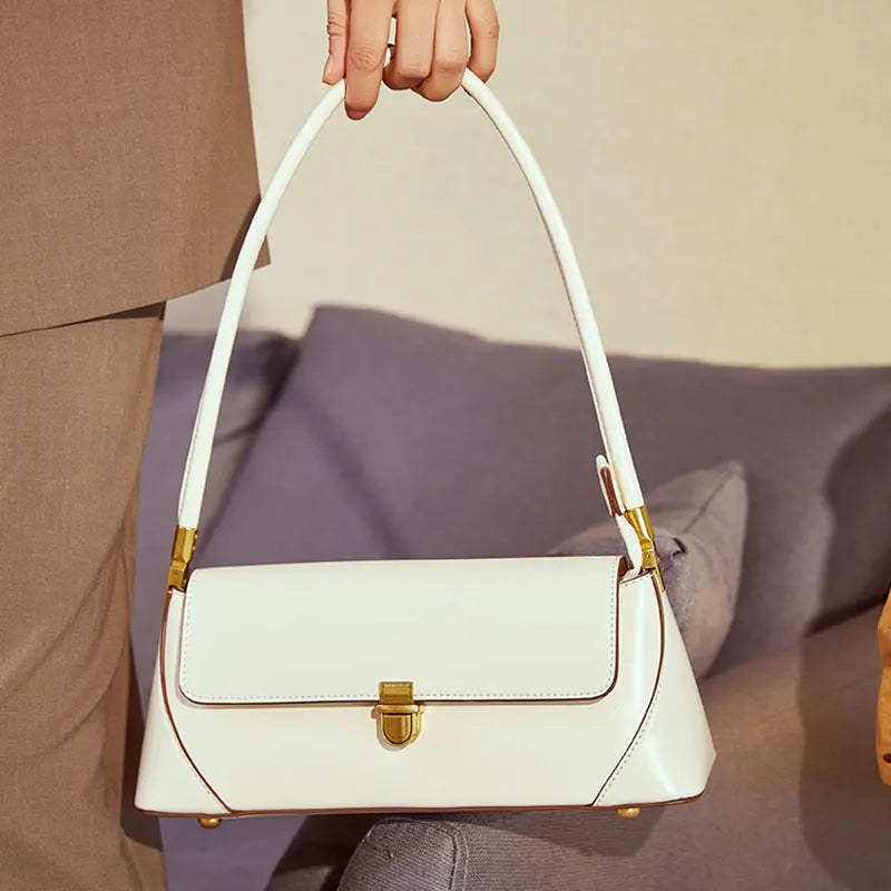 sac à main porté épaule femme blanc