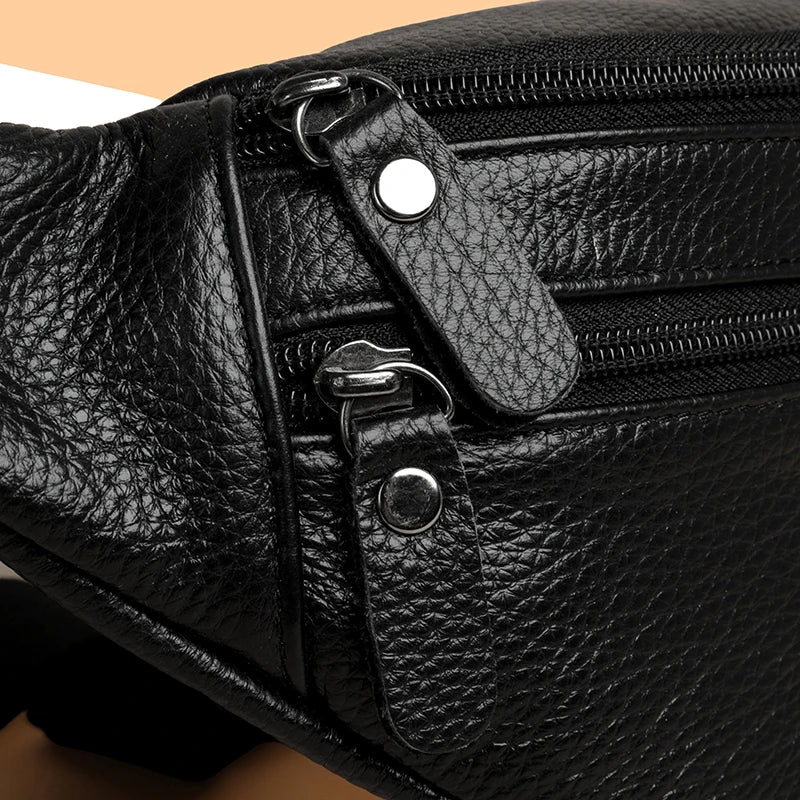 details du sac banane noir en similicuir