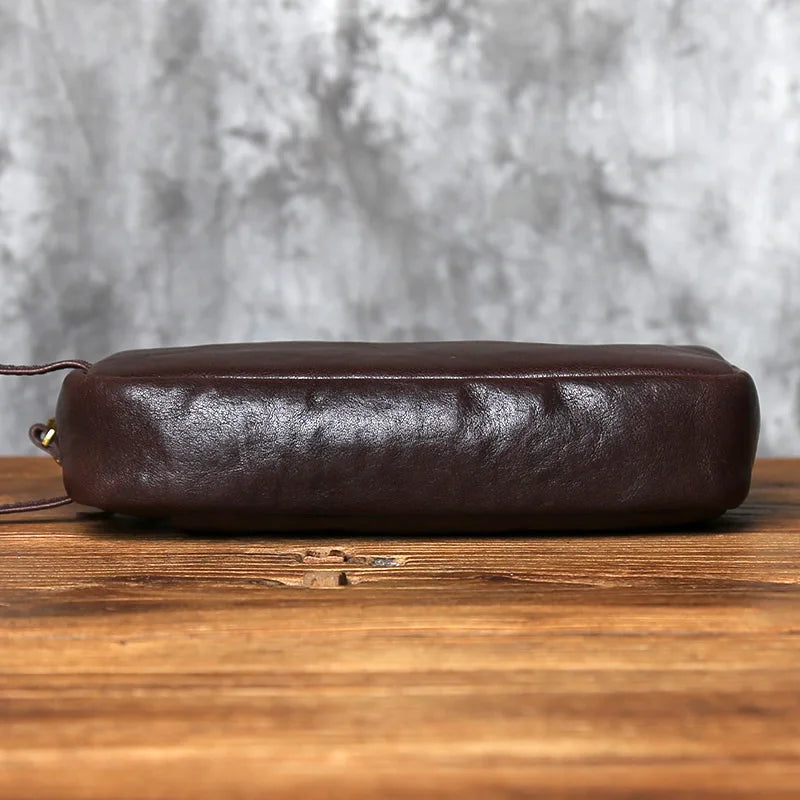 dessous de la petite pochette homme luxe