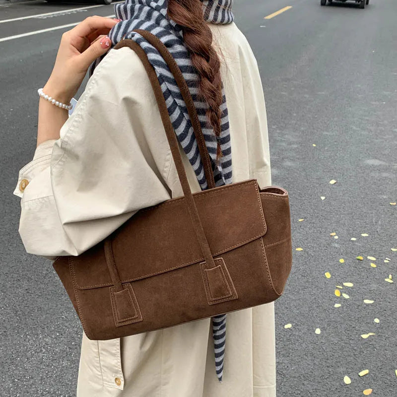 sac cabas porte epaule en daim