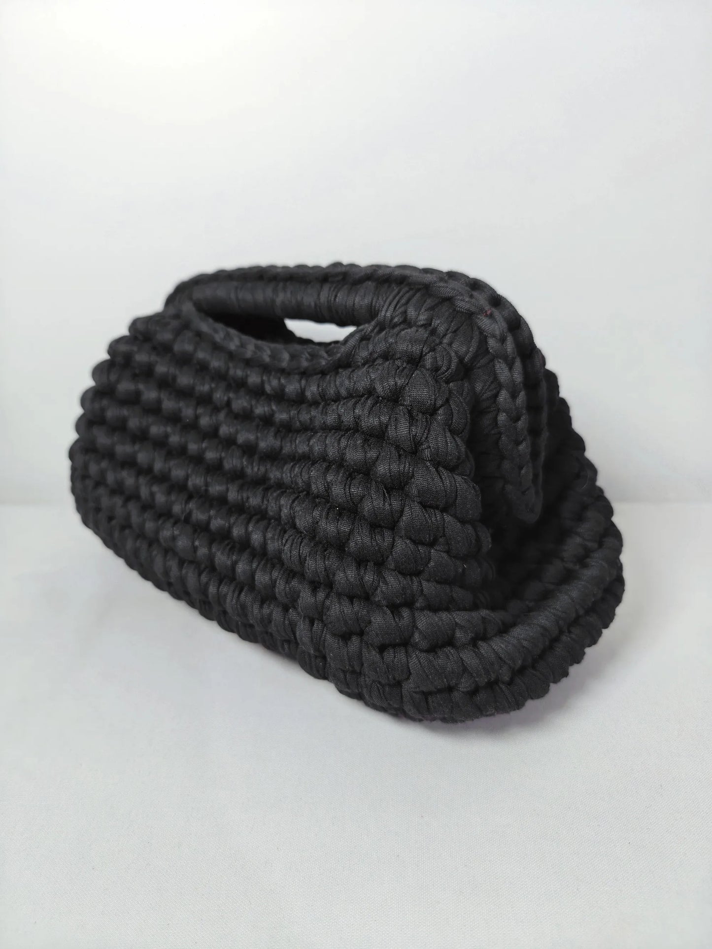 pochette crochet noir