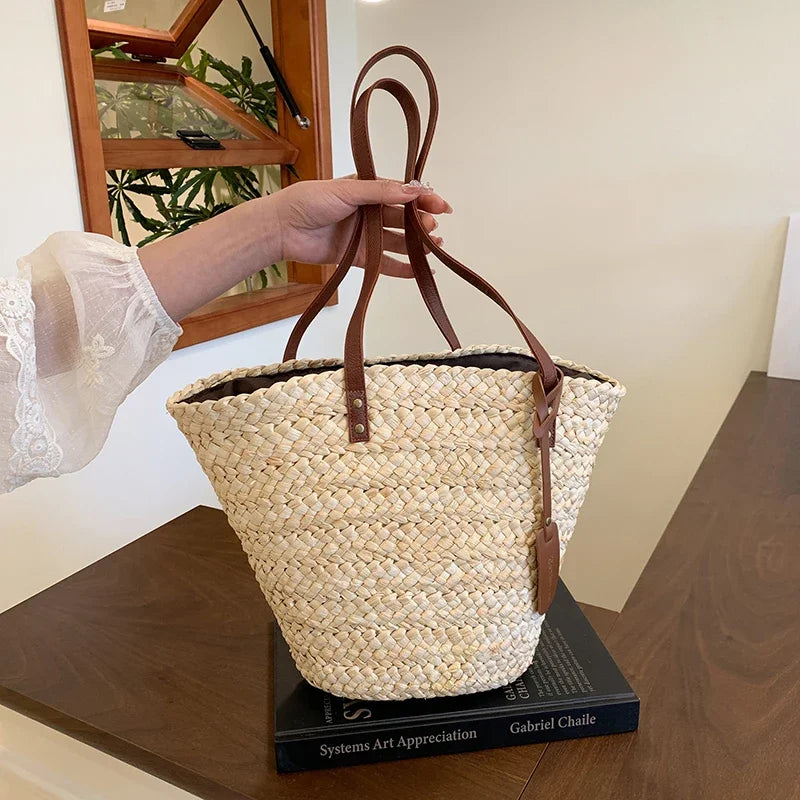 panier de plage en paille beige