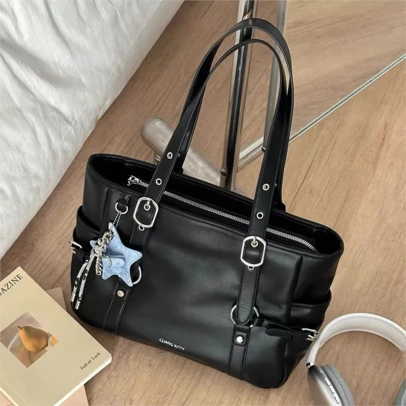sac a main vintage noir elegant
