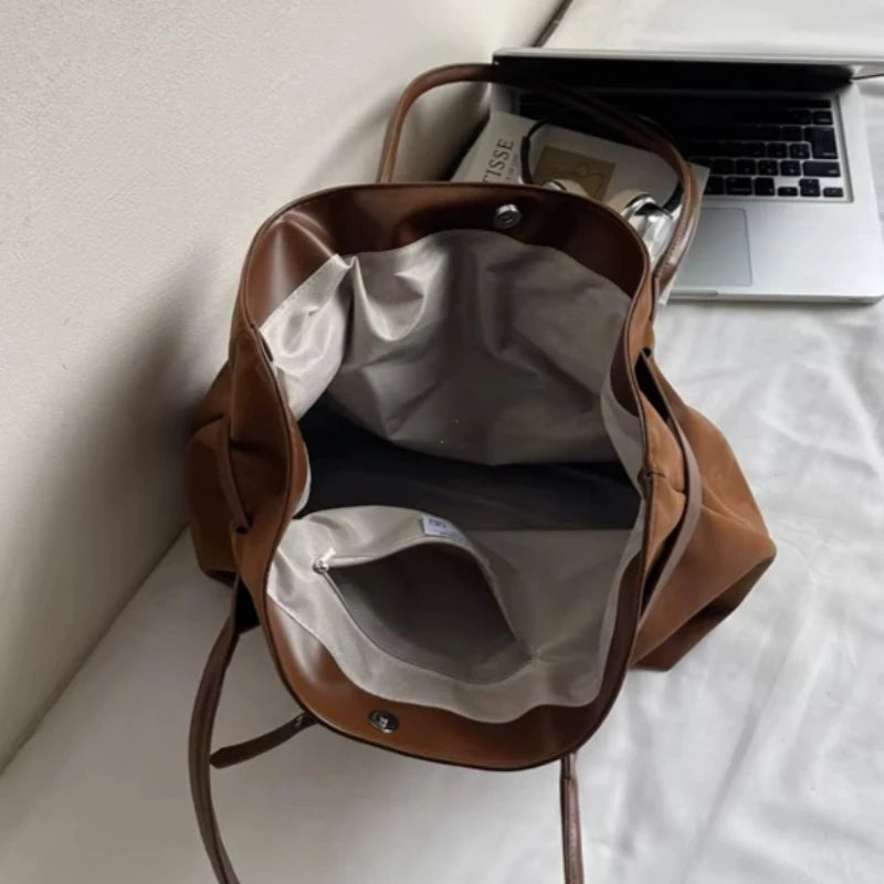 interieur sac a main lyceenne