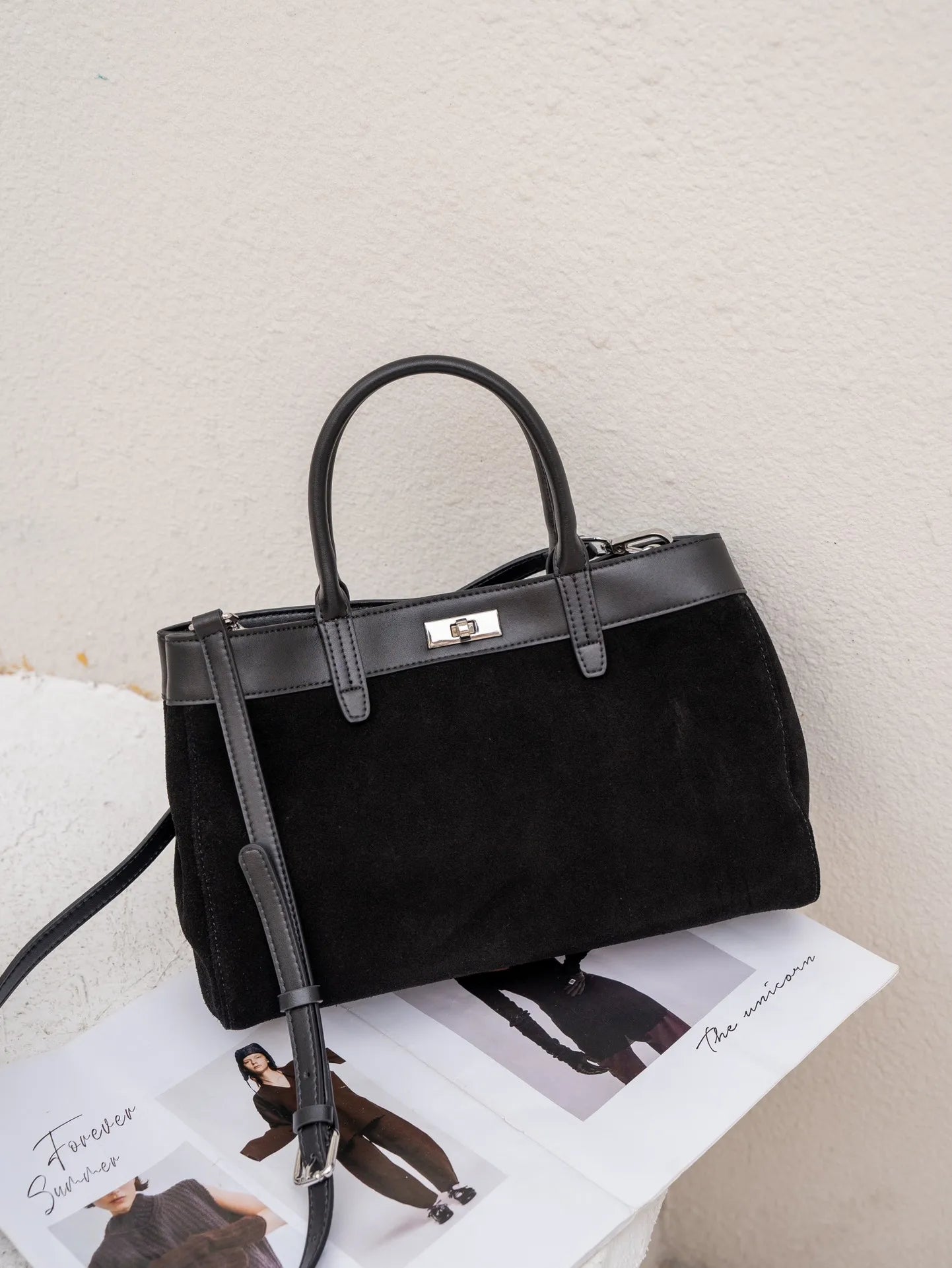 sac a main en daim noir