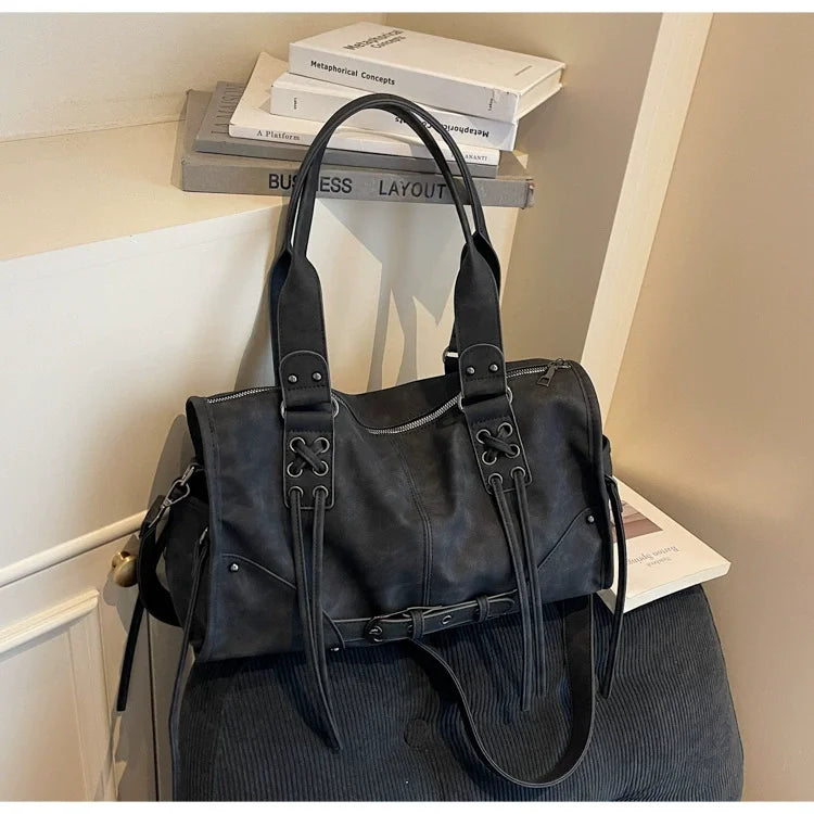 sac d epaule en nubuk noir