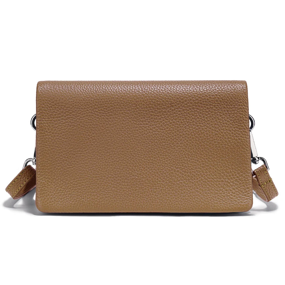 Pochette bandoulière en cuir grainé marron glacé