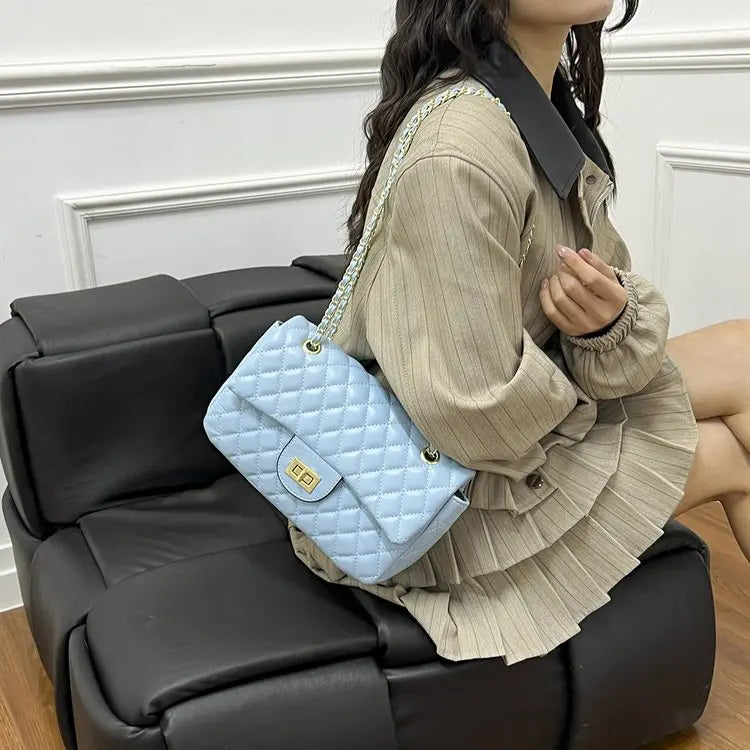 sac bandouliere matelasse bleu 