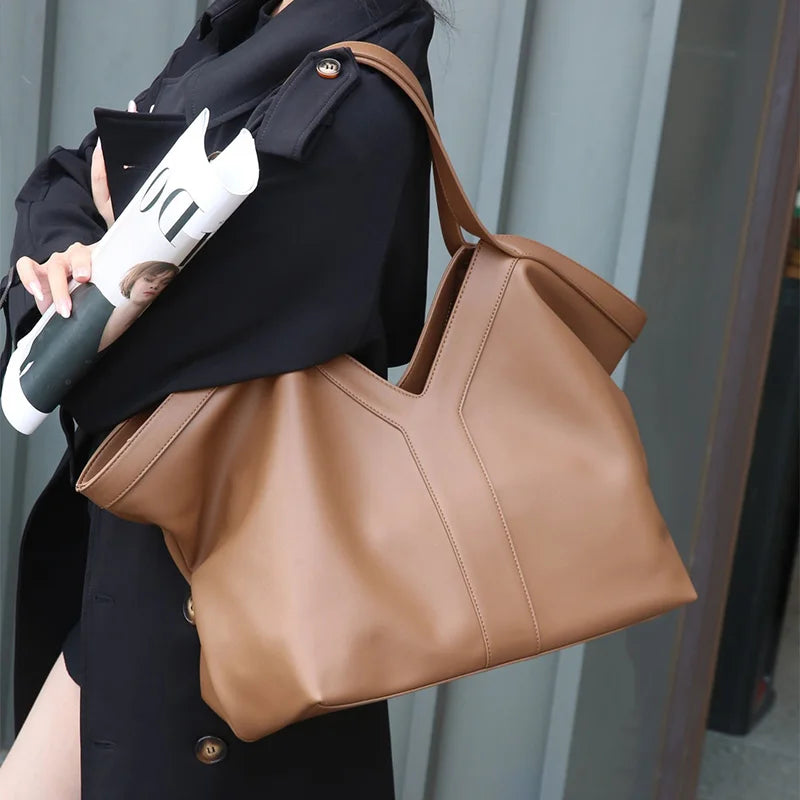 grand sac a main etudiante marron