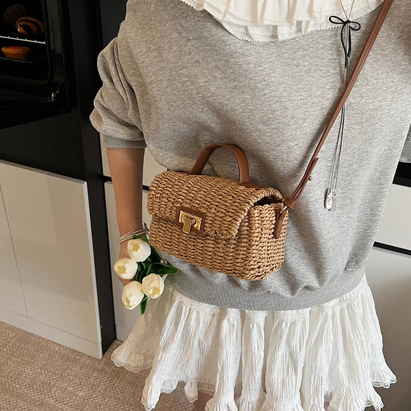 sac bandouliere femme en paille tendance