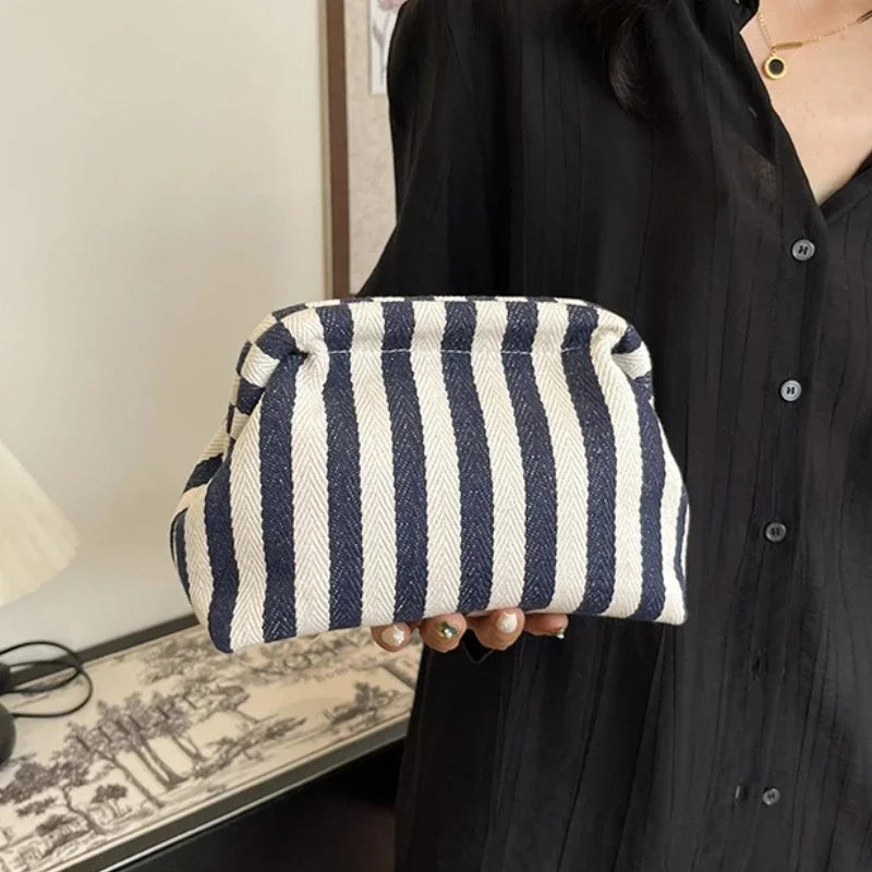 pochette femme en tissu raye