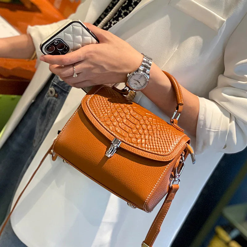 sac a main bandouliere luxe camel