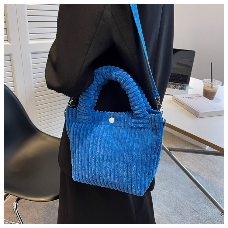sac bandoulière en velours bleu