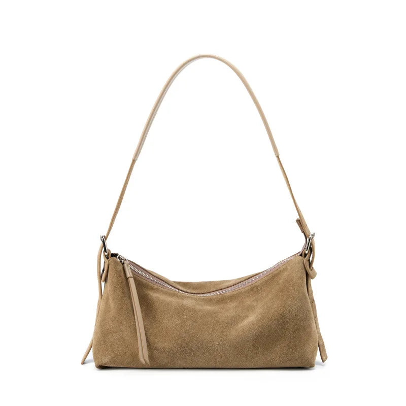Sac femme en daim beige vu de dos