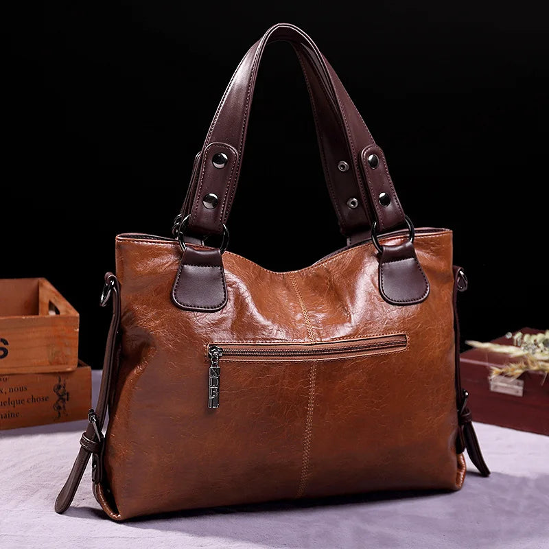 dos du sac a main cuir vintage
