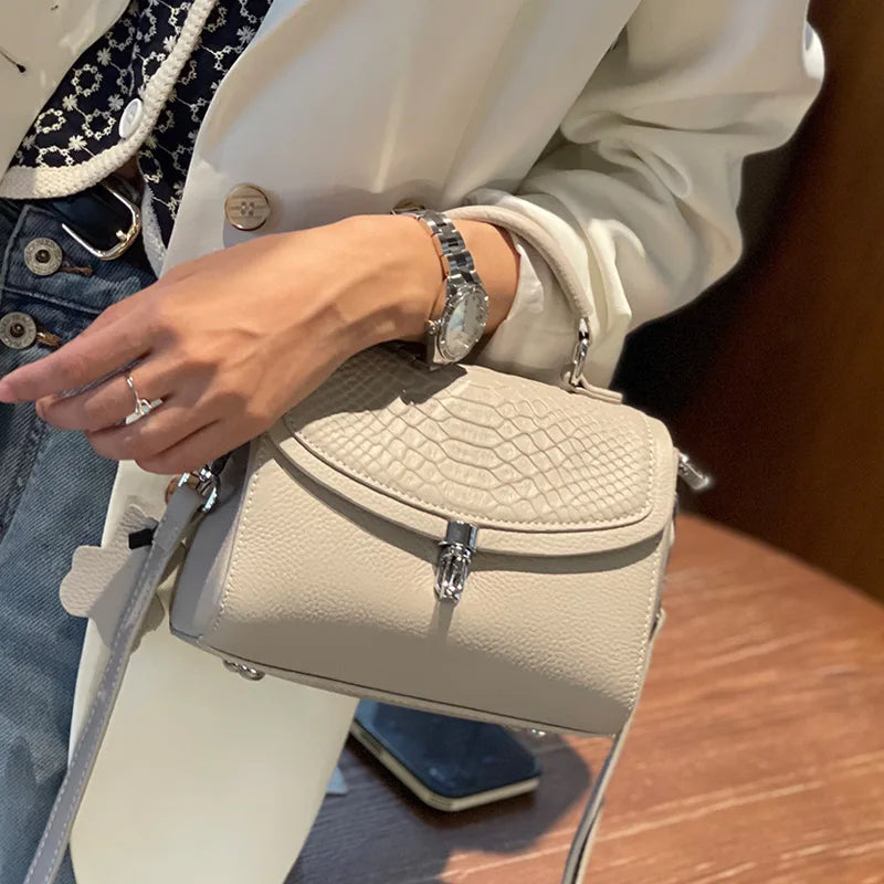 sac a main bandouliere luxe ecru