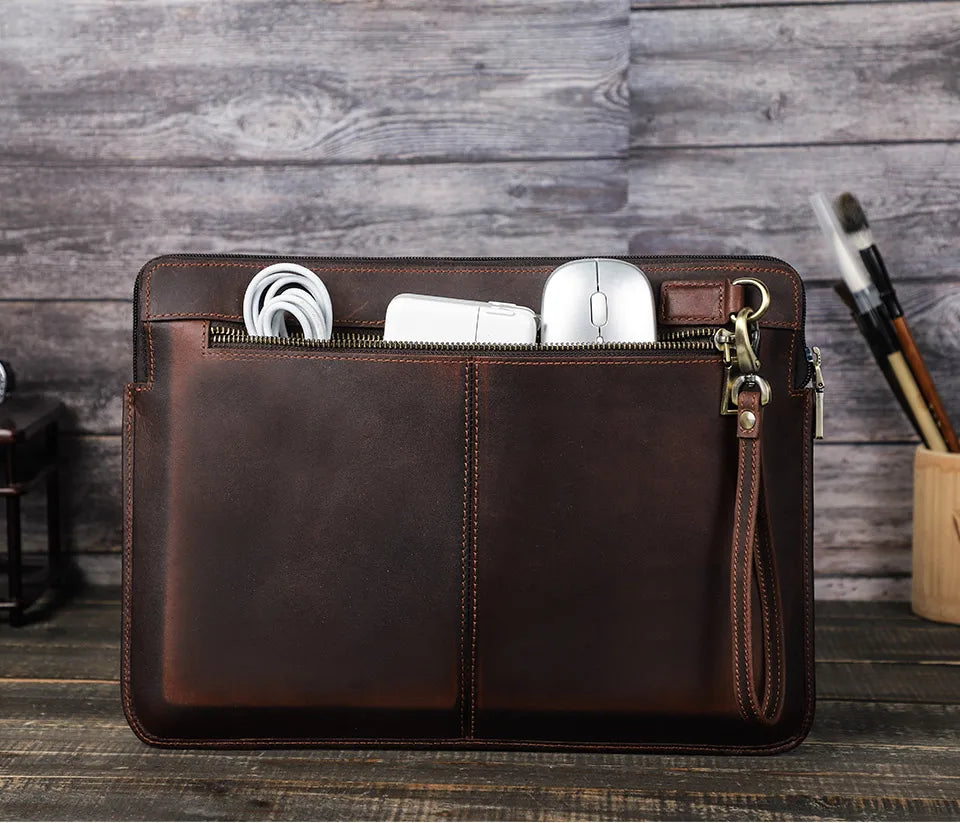 pochette avec poche zippee pour ordinateur homme luxe