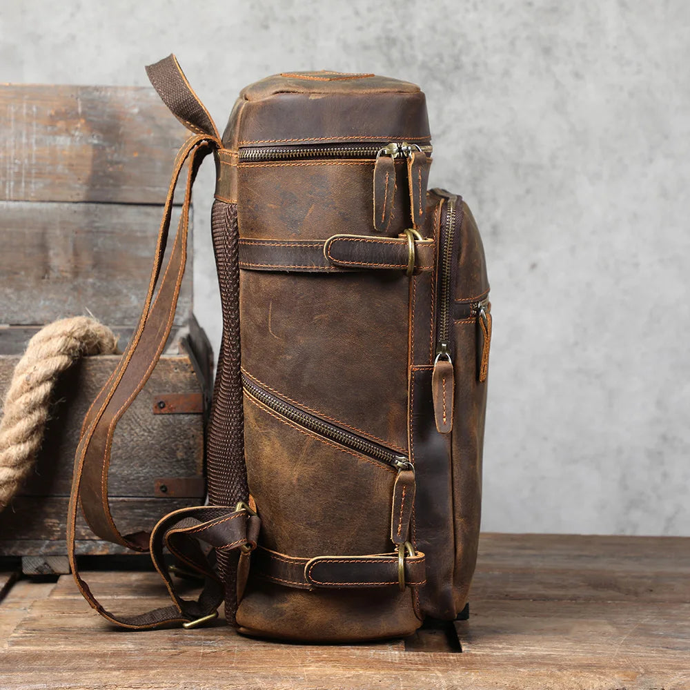 cote du sac a dos vintage homme en cuir