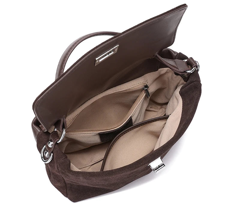 interieur du sac bandouliere en daim