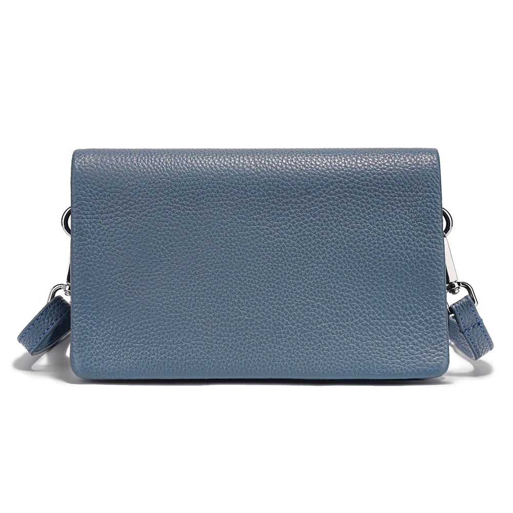 Pochette bandoulière en cuir grainé bleu