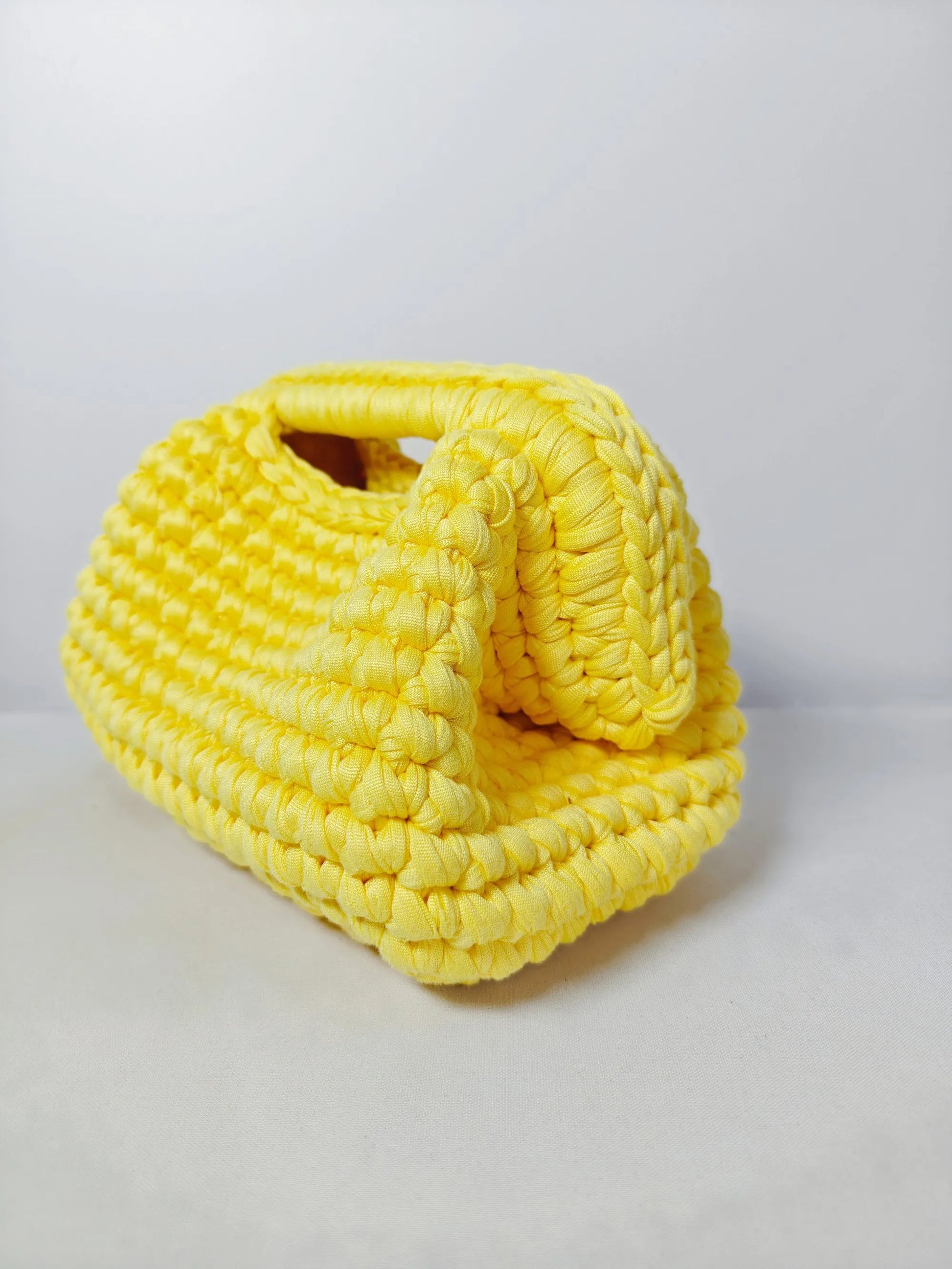 pochette crochet jaune 
