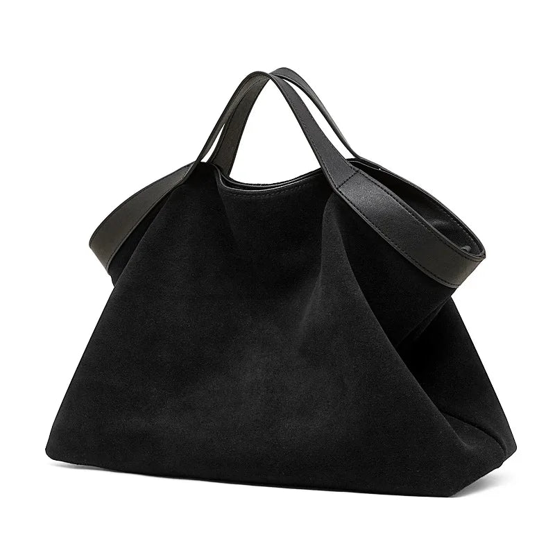 Grand sac en daim noir à la forme trapèze