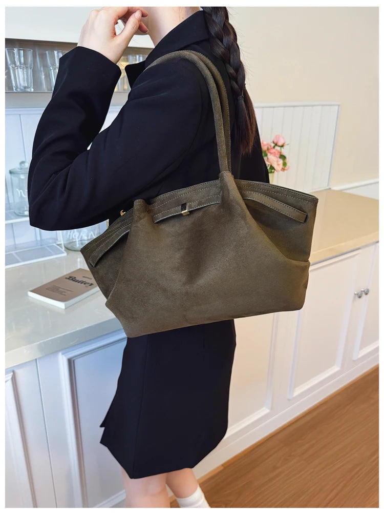 sac a main suede vert epaule