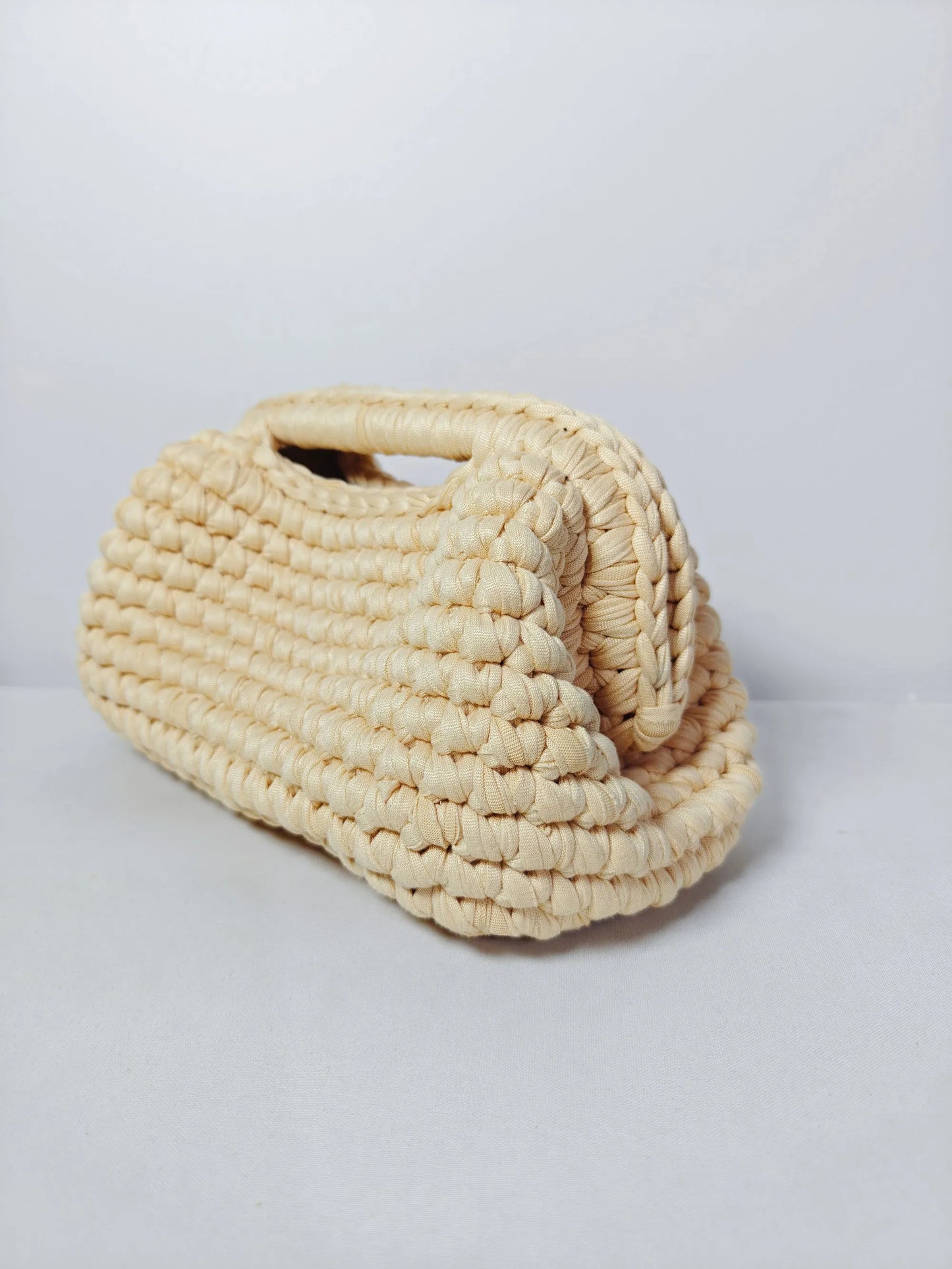pochette crochet beige