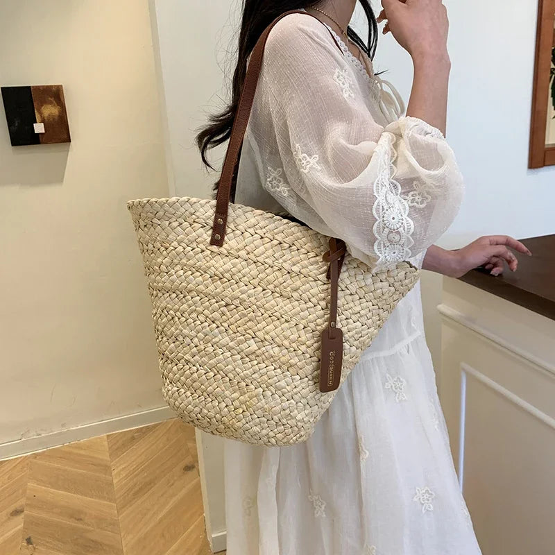 panier de plage en paille chic