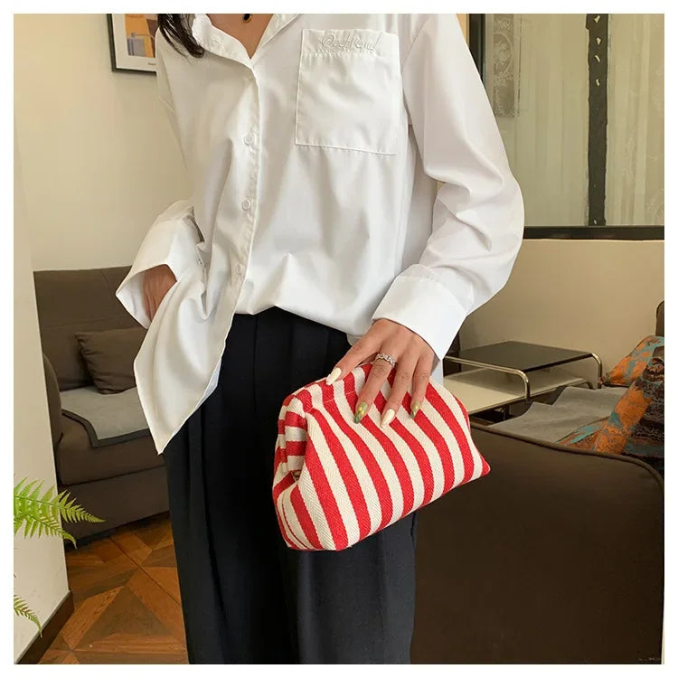 pochette femme en tissu rouge chic