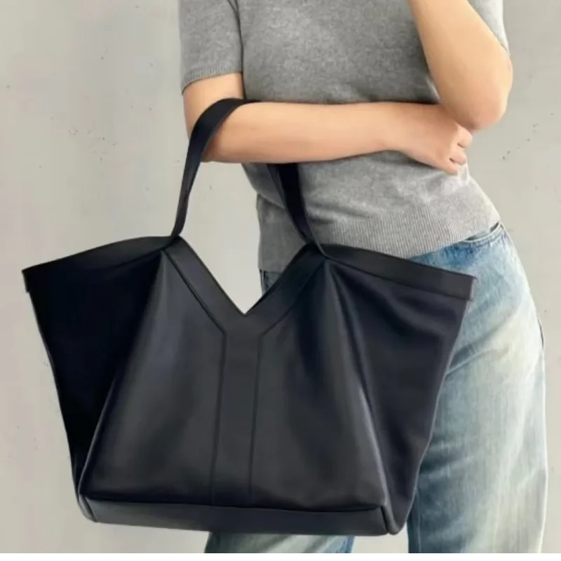 grand sac a main etudiante