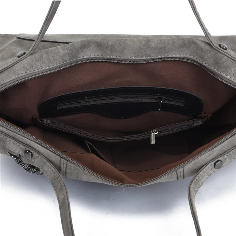 interieur du sac de cours lycee grand format