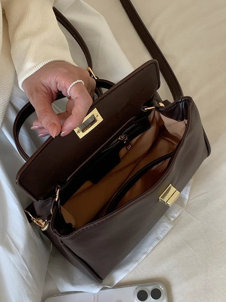 interieur sac bandouliere blanc en similicuir femme