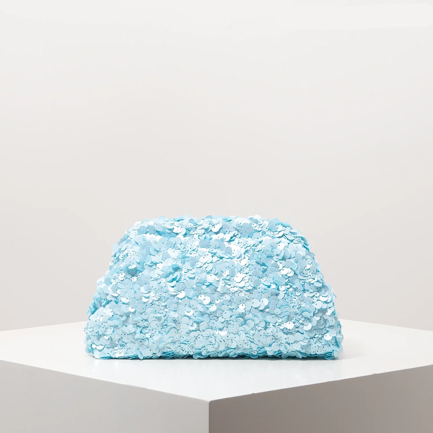 pochette de soiree a sequins bleus