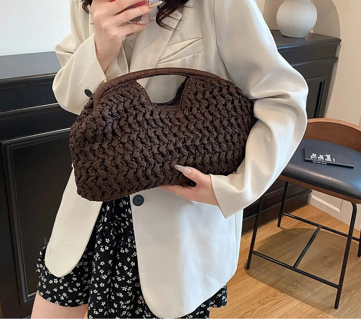 pochette en paille chic