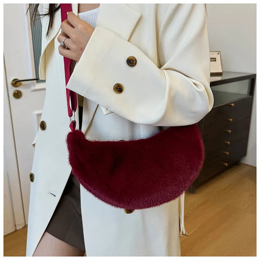 sac banane en fausse fourrure